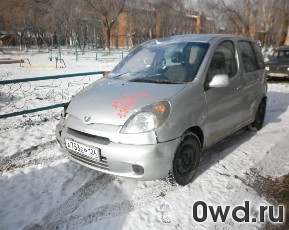 Битый автомобиль Toyota Funcargo